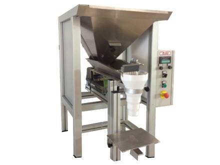 Baliaci stroj BG EASY KISS